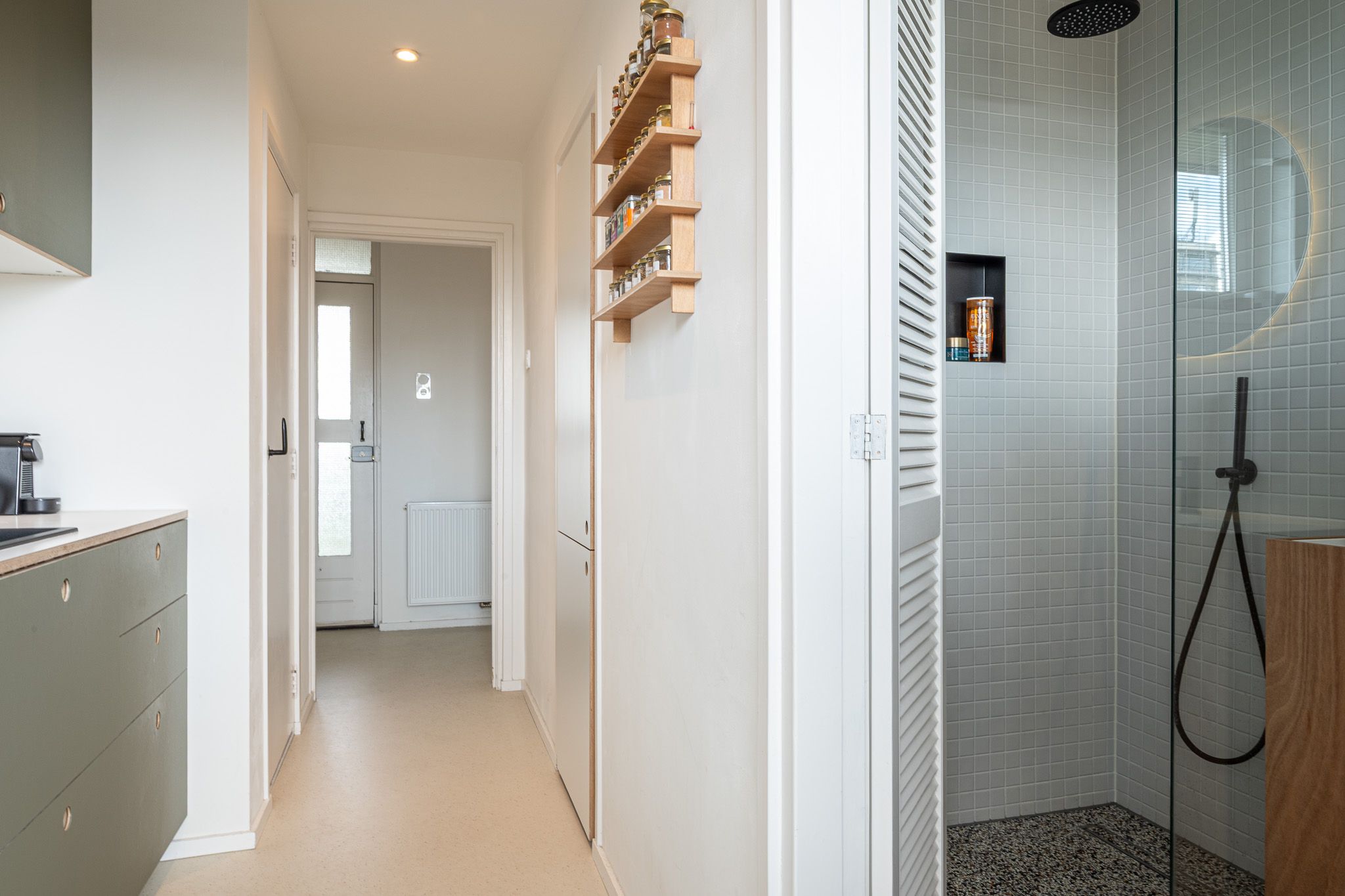 Photo 33 of Huygensstraat 119