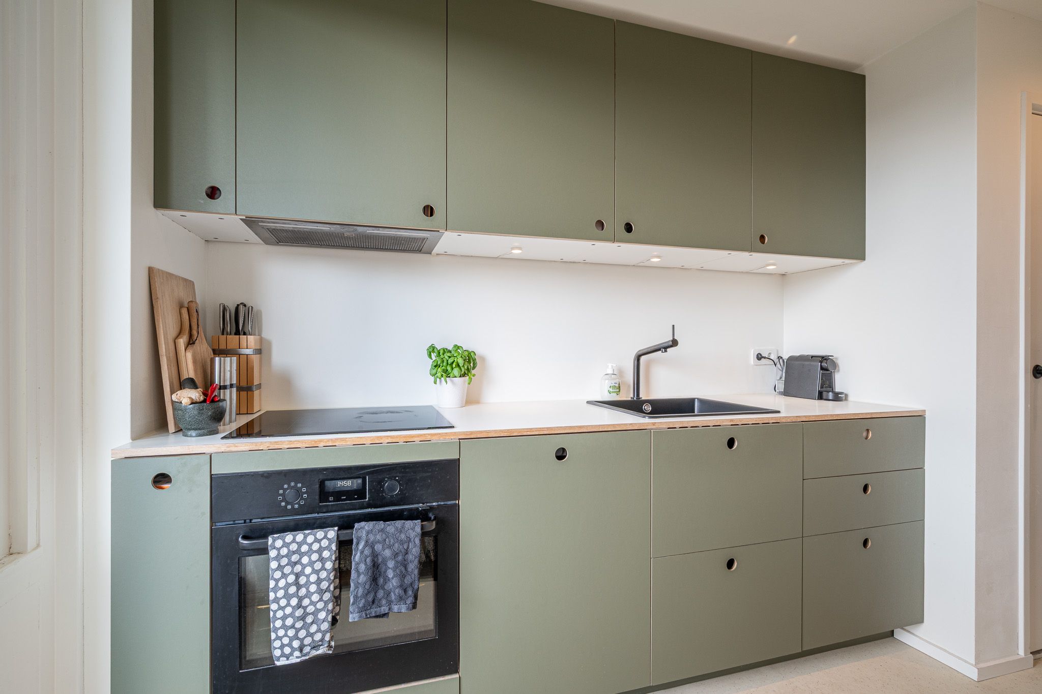 Photo 36 of Huygensstraat 119