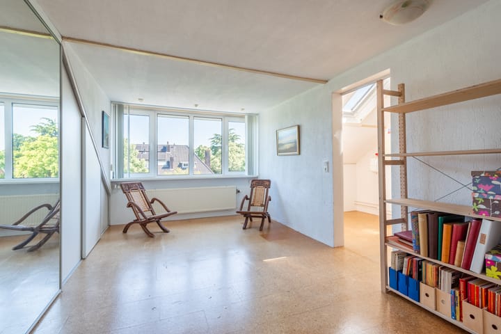 Foto 24 van Meidoornstraat 11