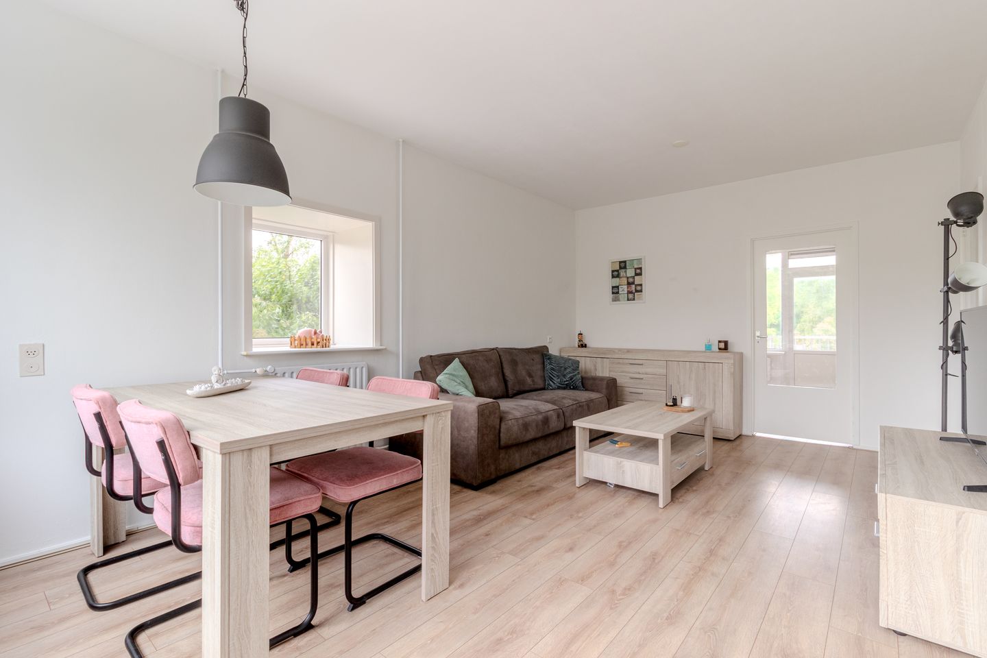 Photo 5 of Leeuwerikstraat 19