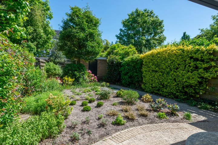 Foto 28 van Meidoornstraat 11