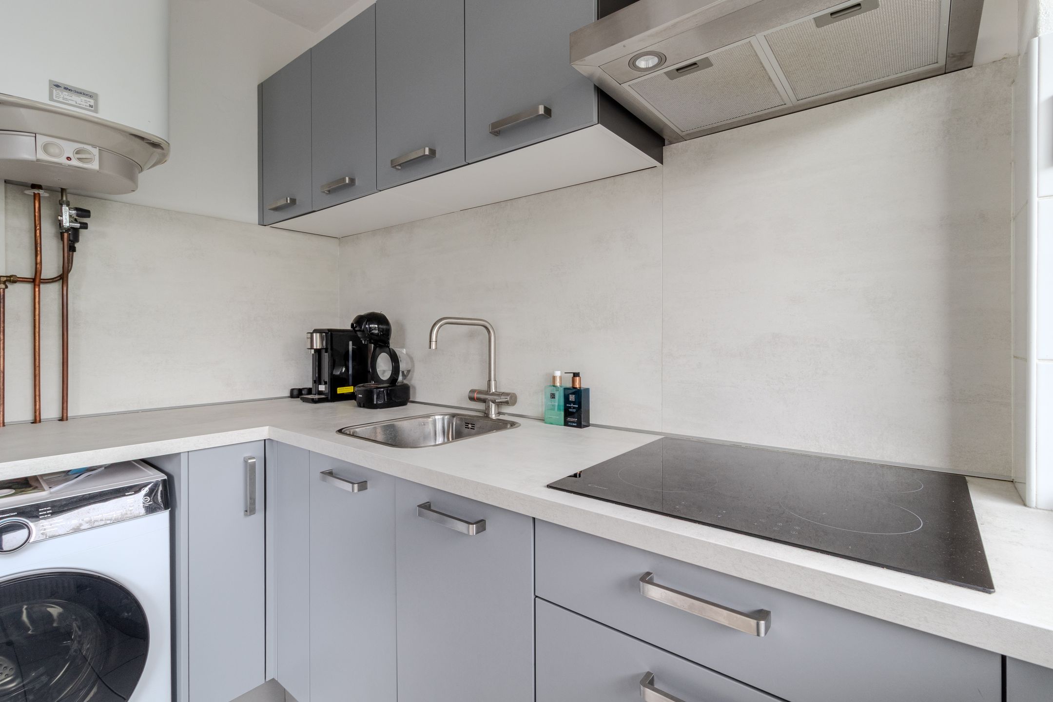 Photo 9 of Leeuwerikstraat 19