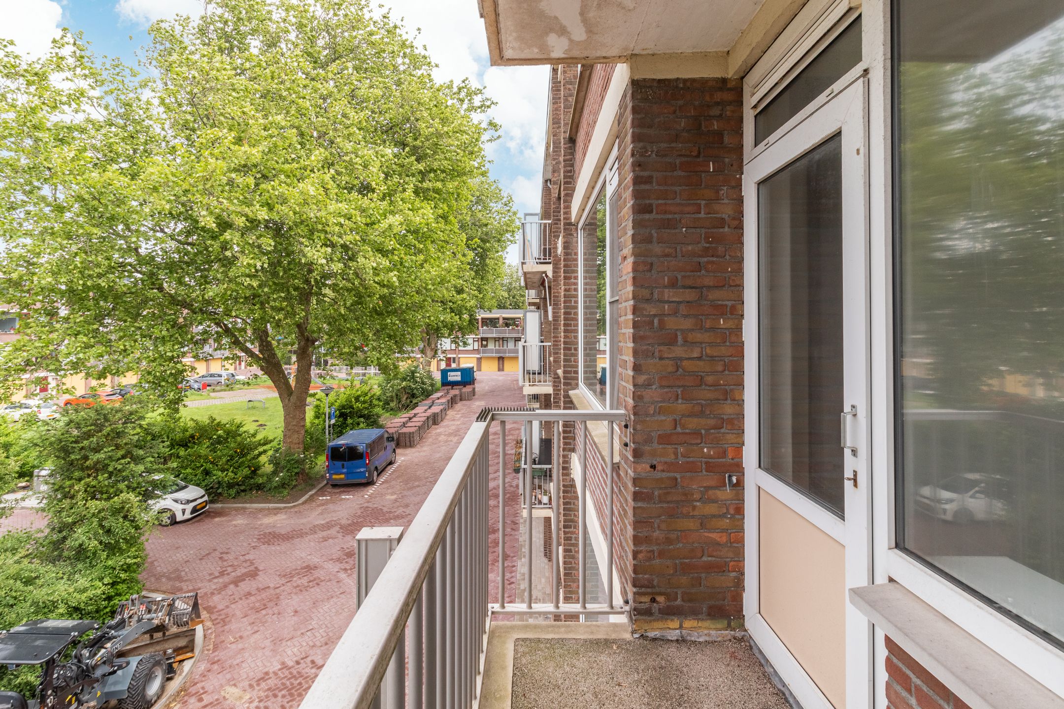 Photo 3 of Leeuwerikstraat 19