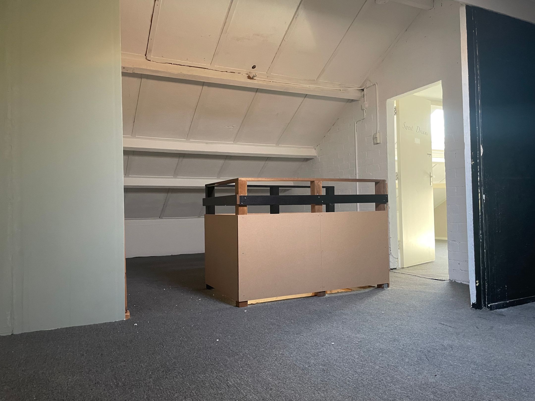 Photo 21 of Van der Doesstraat 23