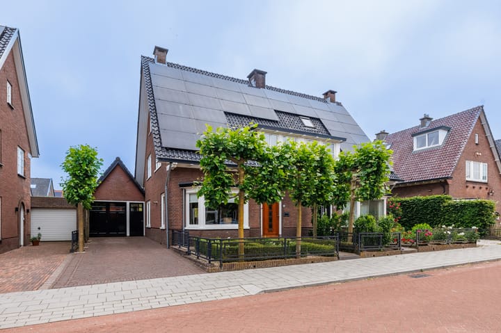 van Irhovenlaan 12