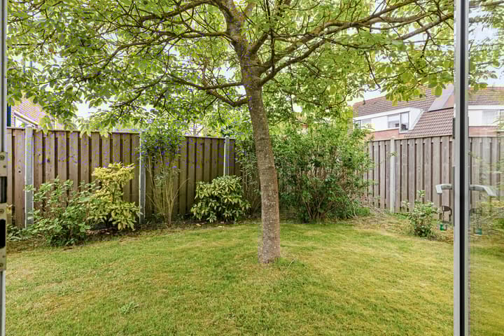 Foto 12 van Hoefijzer 24