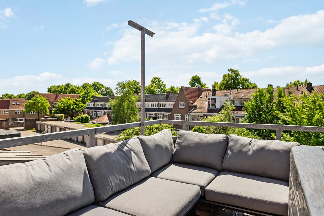 Photo 28 of Burgemeester van Tuyllkade 132-BS