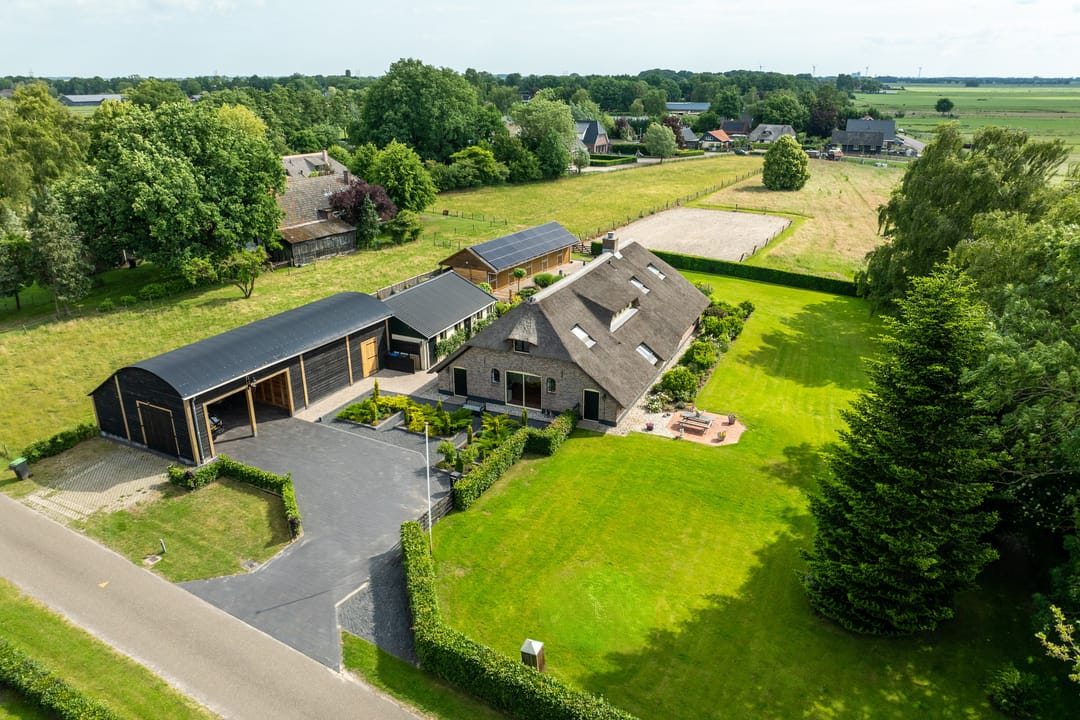 Huis te koop: Hulweg 2 8097 RE Oosterwolde (GE) [Funda]