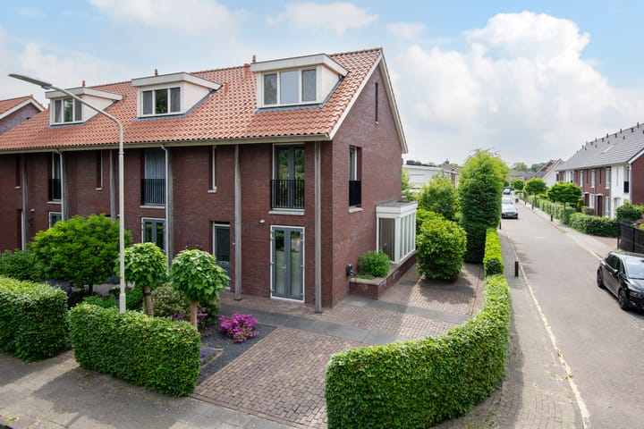 Foto 2 van Meidoornstraat 36