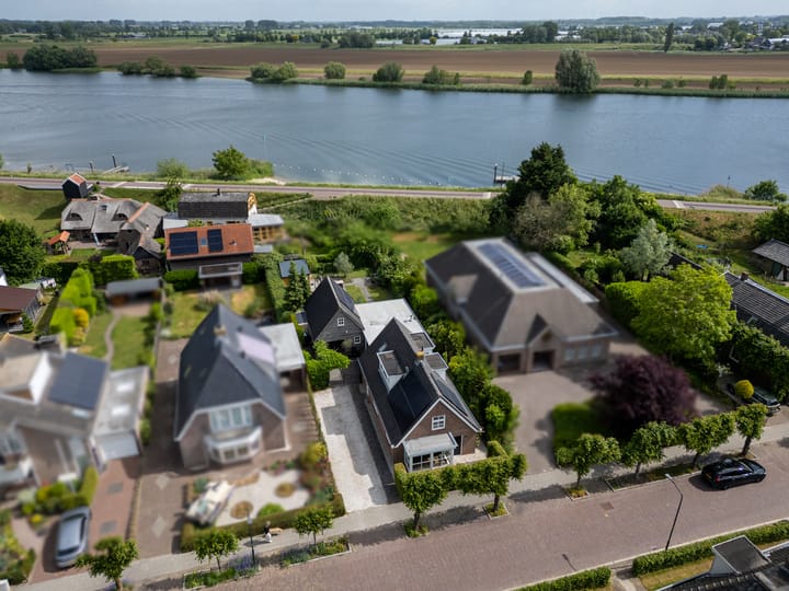 Photo 1 of Burgemeester van der Schansstraat 49