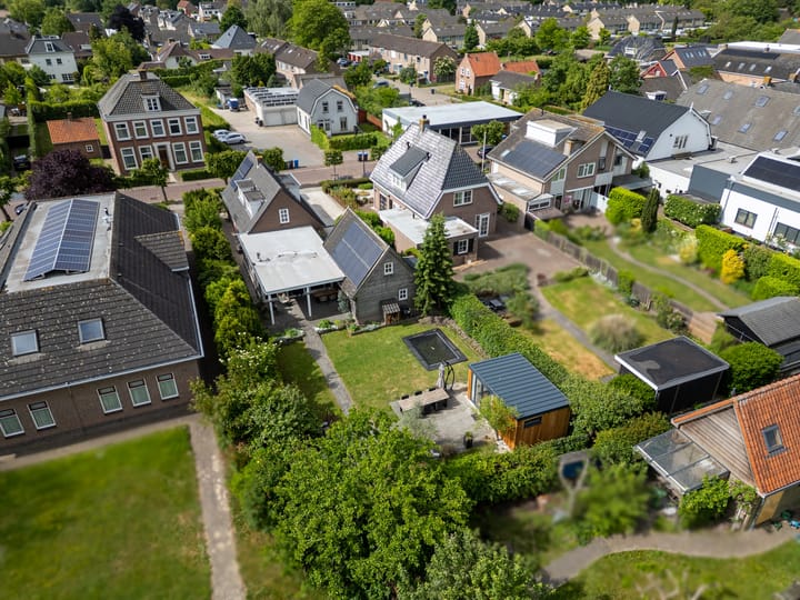 Photo 2 of Burgemeester van der Schansstraat 49