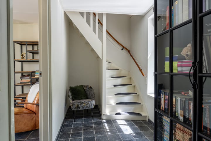 Photo 6 of Burgemeester van der Schansstraat 49