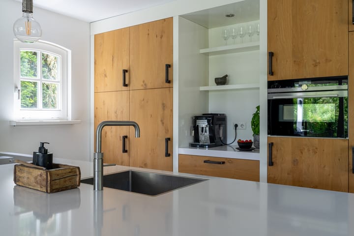 Photo 19 of Burgemeester van der Schansstraat 49