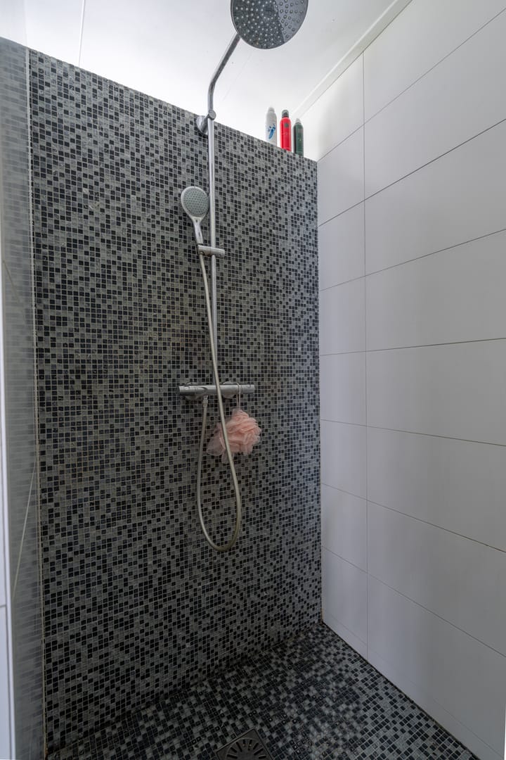 Photo 27 of Burgemeester van der Schansstraat 49