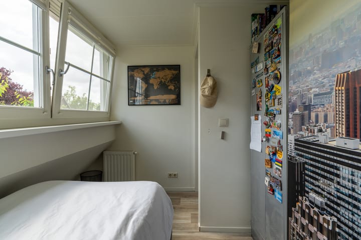 Photo 36 of Burgemeester van der Schansstraat 49