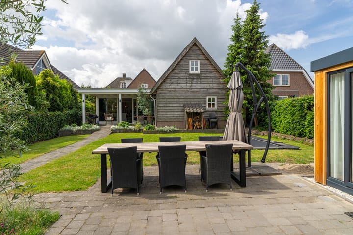 Photo 38 of Burgemeester van der Schansstraat 49