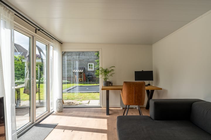 Photo 42 of Burgemeester van der Schansstraat 49