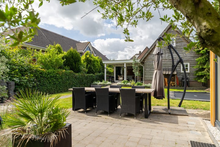 Photo 44 of Burgemeester van der Schansstraat 49