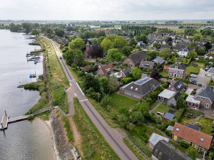 Photo 46 of Burgemeester van der Schansstraat 49