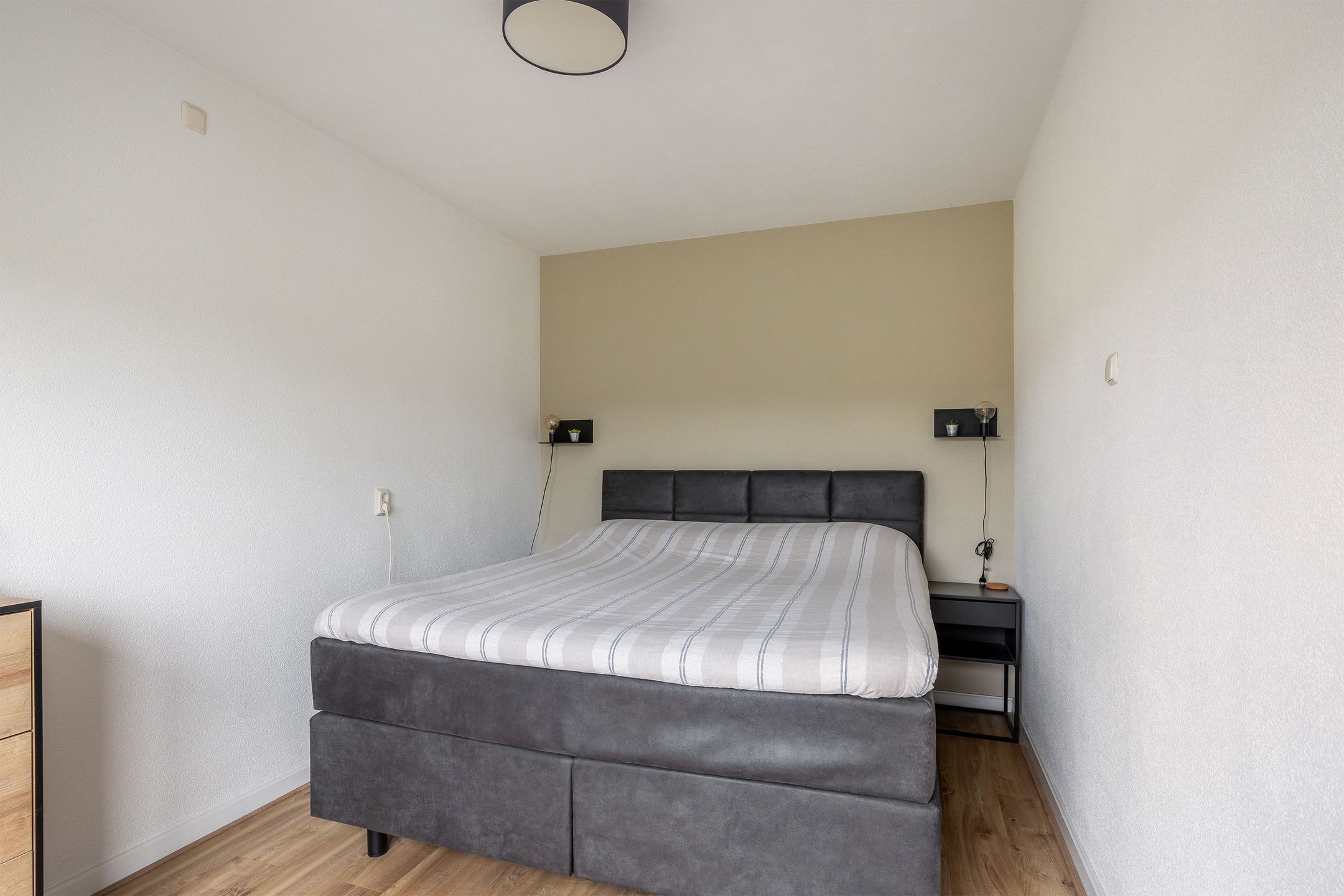 Foto 15 van Royaardsplein 154