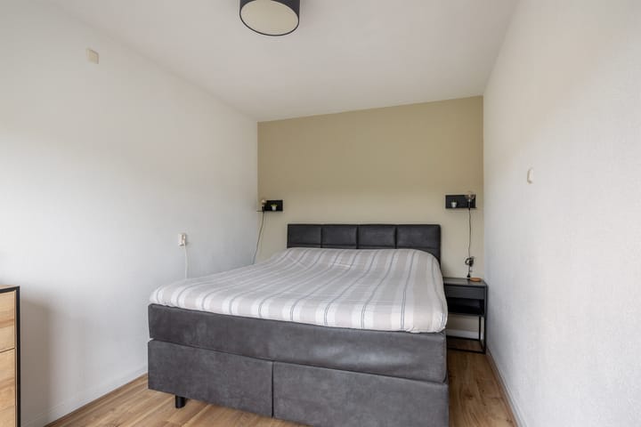 Foto 15 van Royaardsplein 154