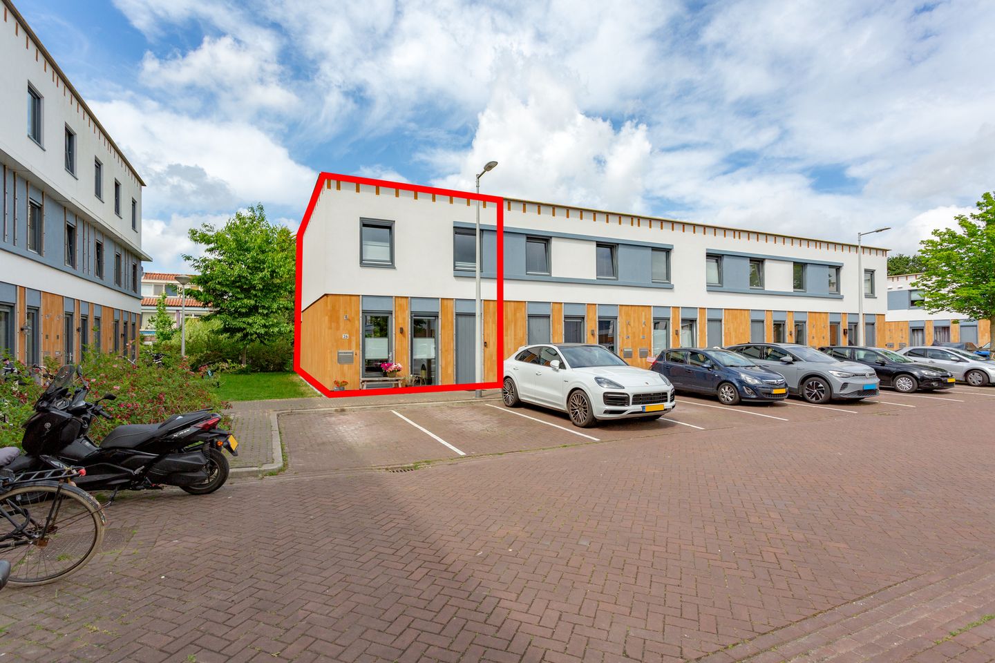 Photo 44 of Roseboom 26