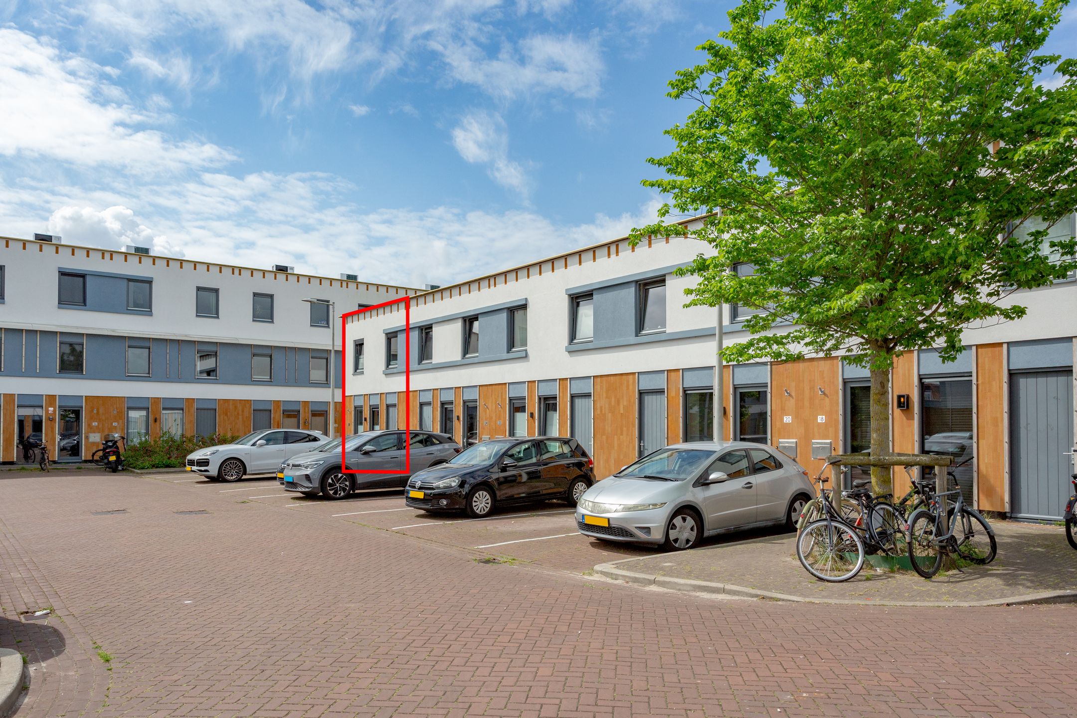 Photo 45 of Roseboom 26