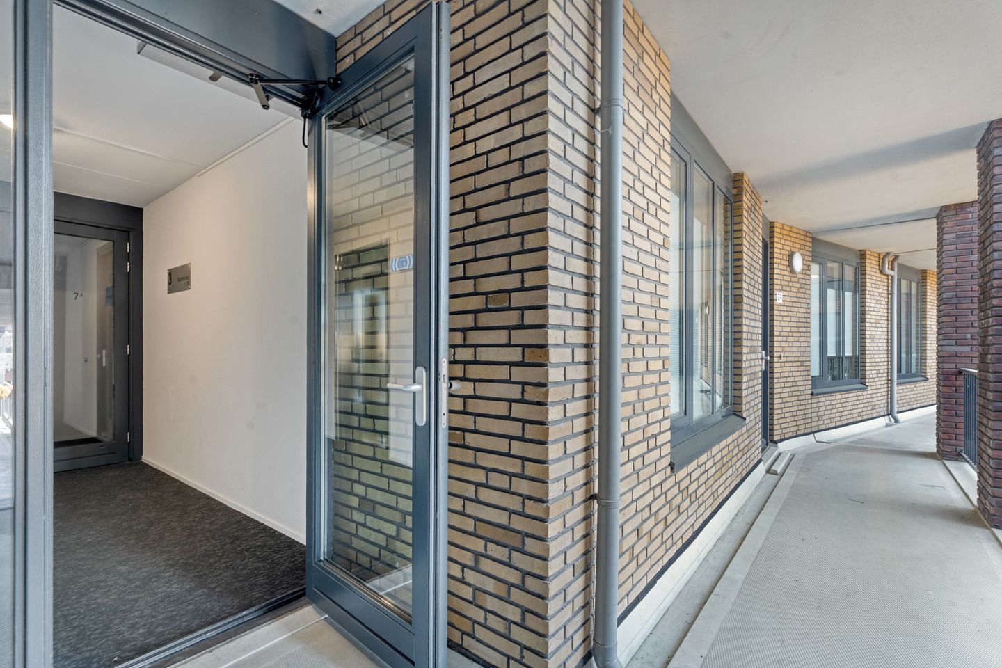 Photo 35 of Nachtegaalstraat 7-D