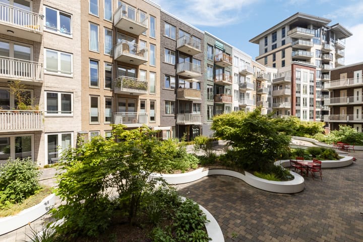 Foto 1 van Bart van der Leckhof 76