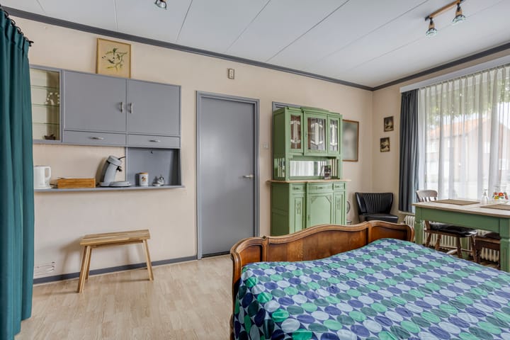 Photo 18 of Prins Bernhardstraat 7