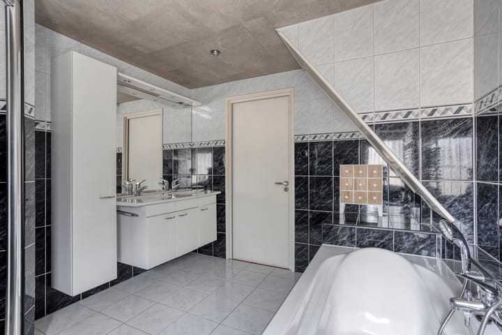 Photo 23 of Prins Bernhardstraat 7