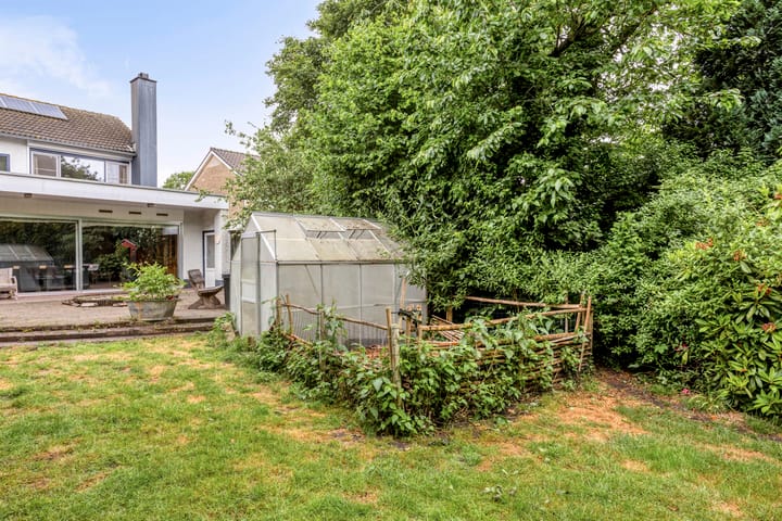 Photo 32 of Prins Bernhardstraat 7