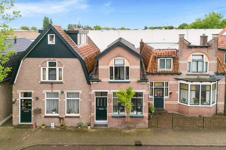 Foto 2 van van Hogendorpstraat 4