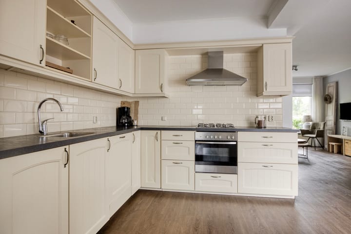 Foto 14 van Donia 28