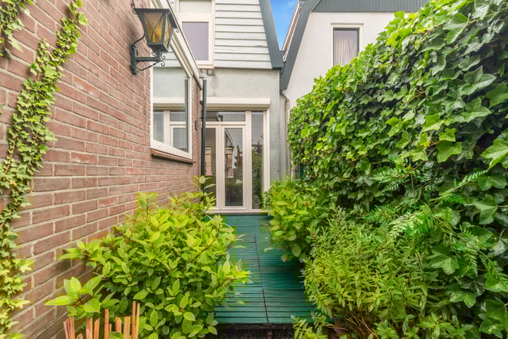 Foto 31 van van Hogendorpstraat 4