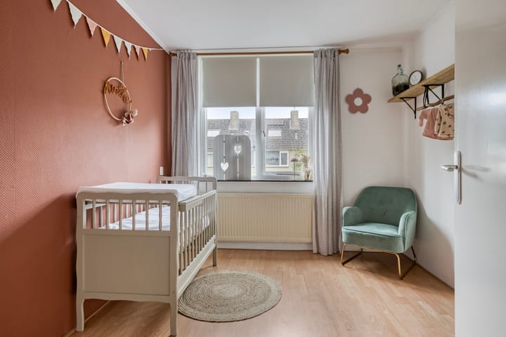 Foto 25 van Donia 28