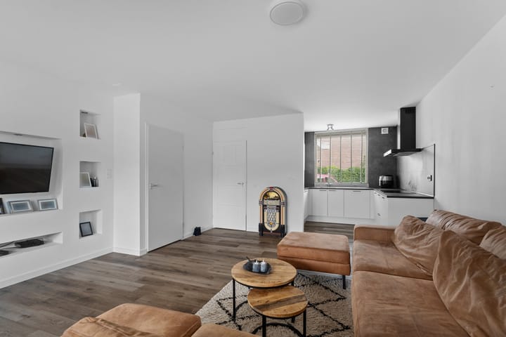 Foto 15 van De Eersteling 8