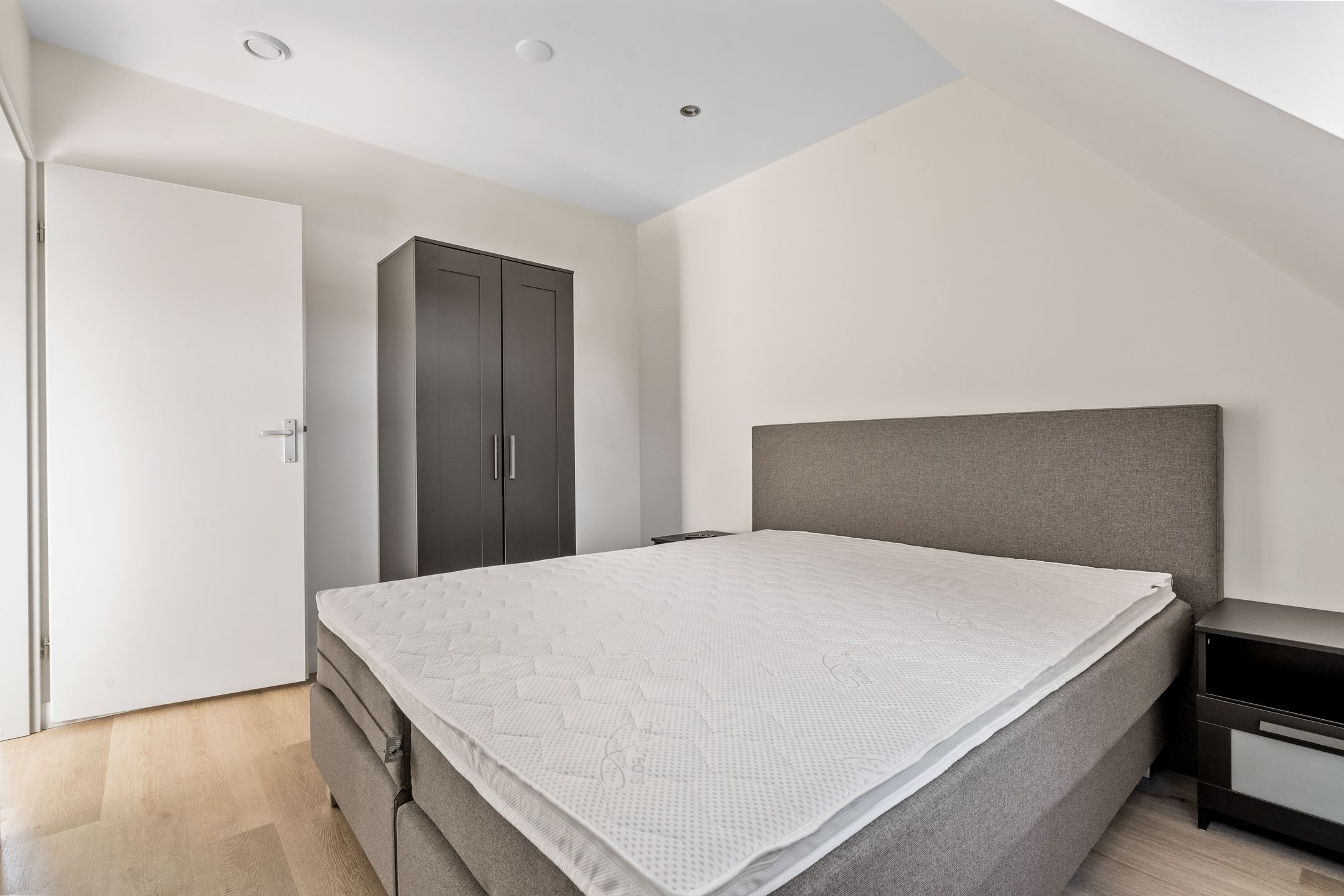 Foto 30 van Lodewijk Napoleonlaan 31-A