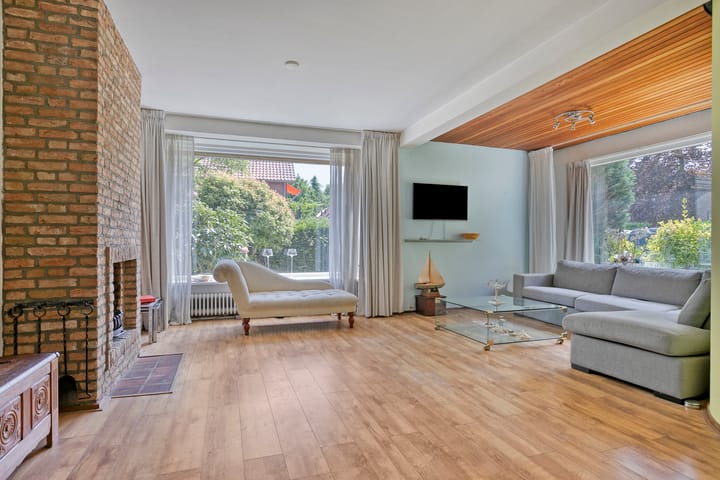 Foto 8 van Adriaen van Ostadelaan 11