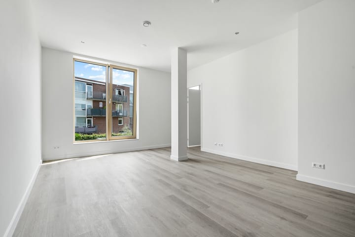 Photo 2 of Lodewijk Napoleonplein 21