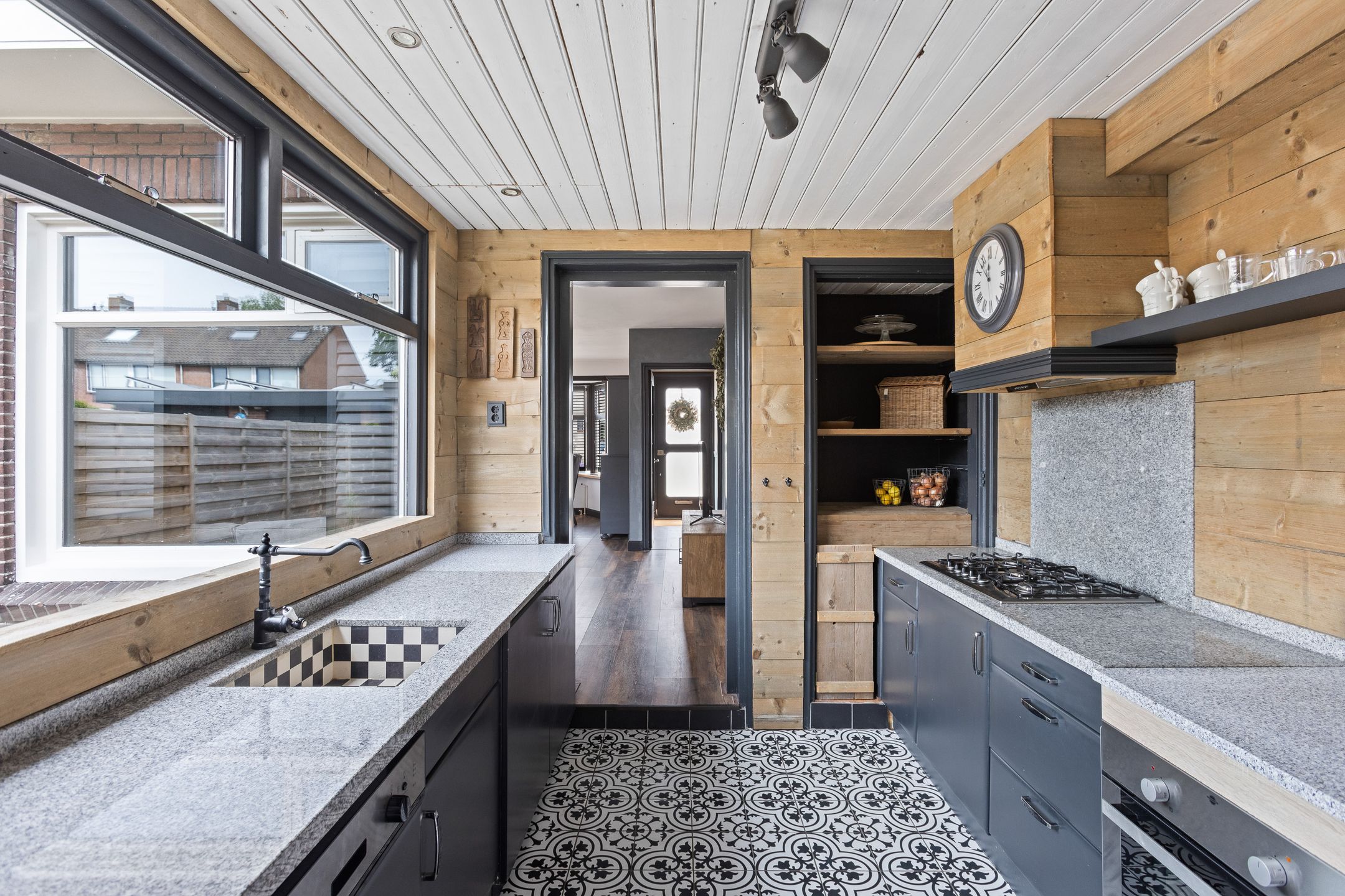 Photo 3 of Schoolstraat 25