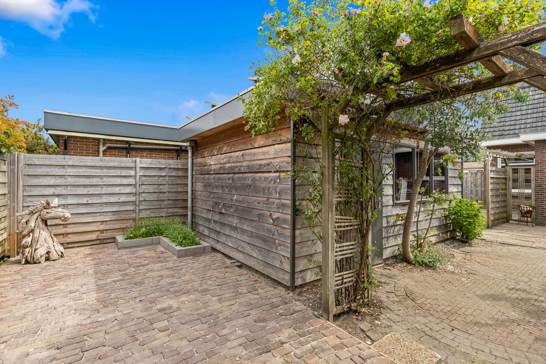 Photo 17 of Schoolstraat 25