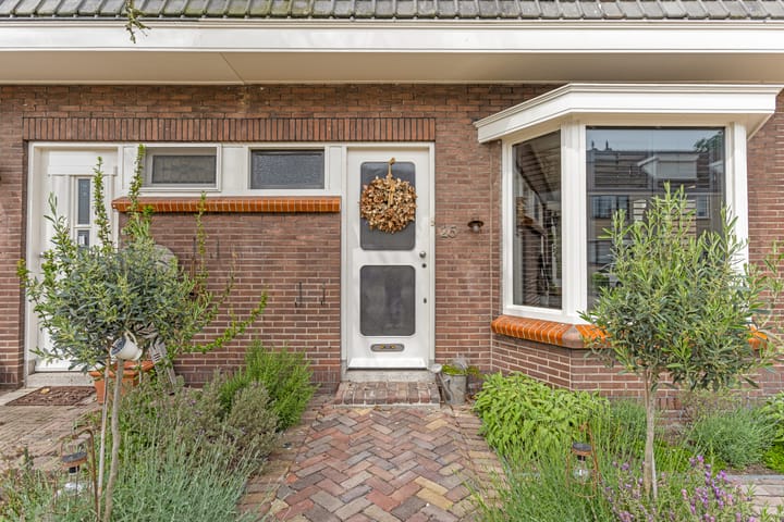 Photo 22 of Schoolstraat 25