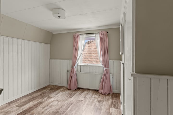 Photo 30 of Schoolstraat 25