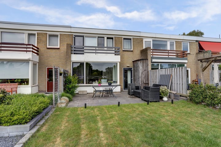 Foto 2 van de Bird 104