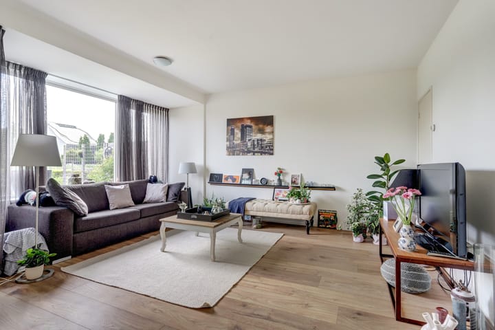 Foto 3 van de Bird 104