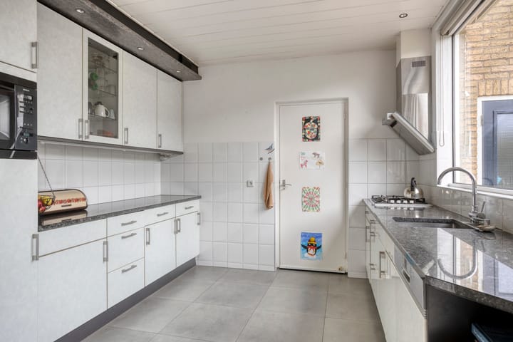 Foto 10 van Welleweg 44