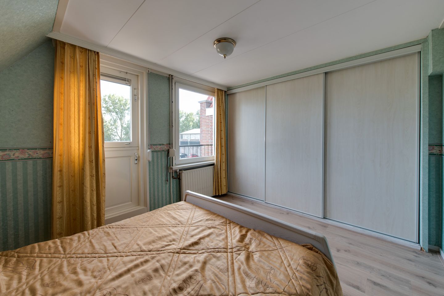 Photo 19 of Zuideinde 77