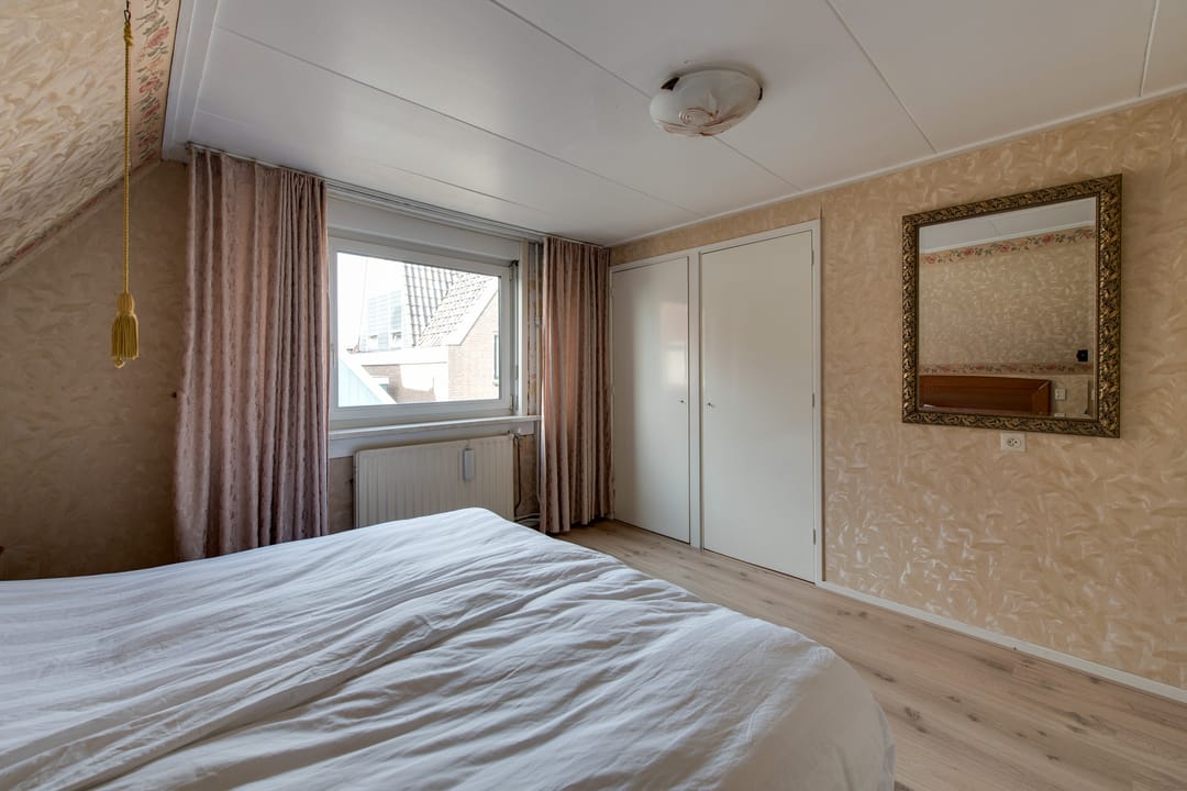 Photo 22 of Zuideinde 77