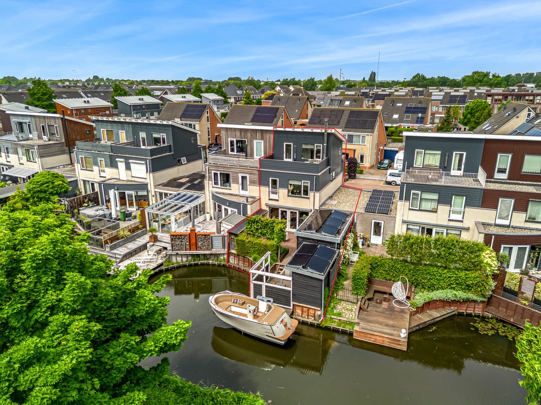 Photo 1 of Spanker 7